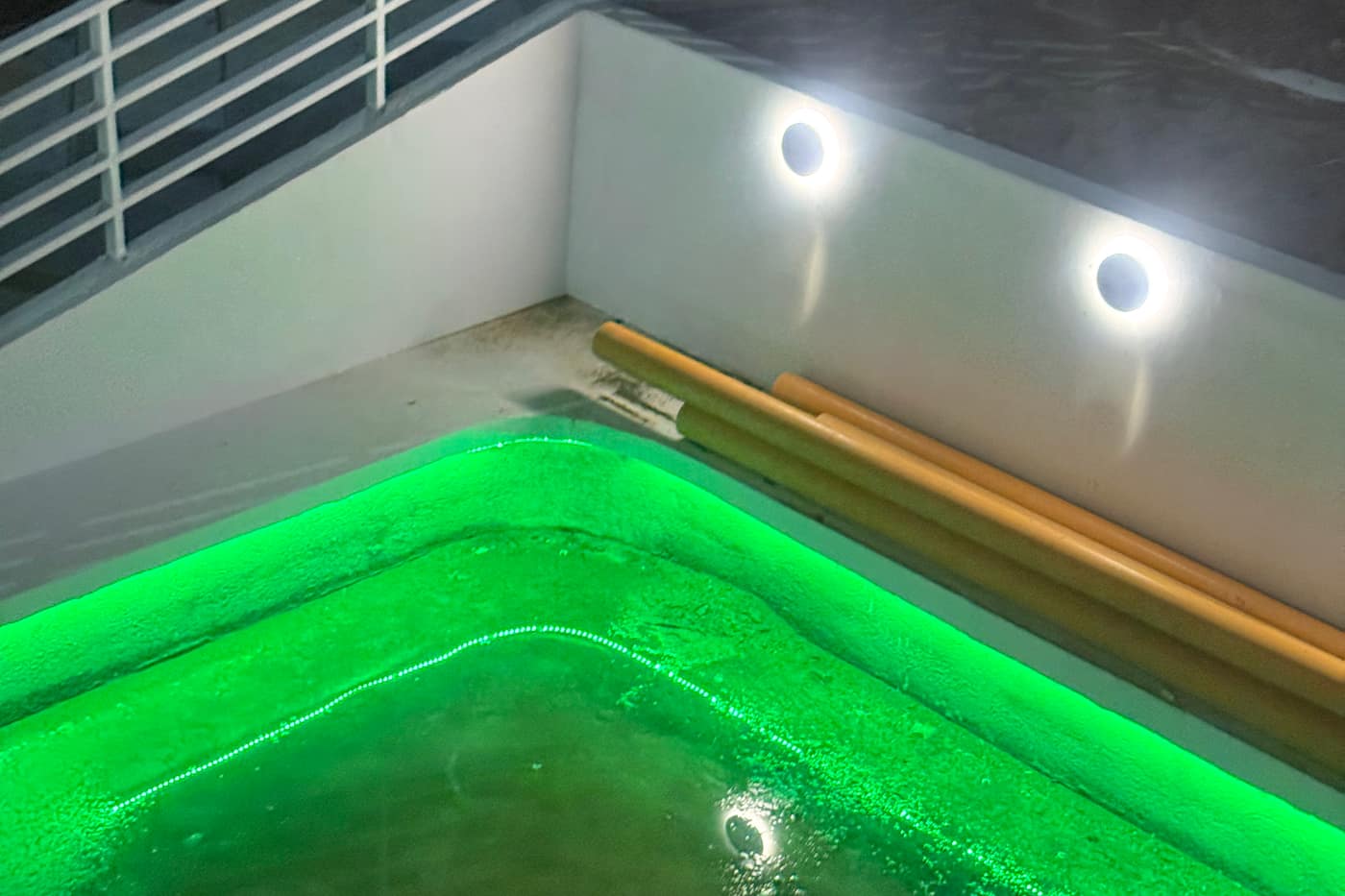 Kiddie pool with green underwater lighting